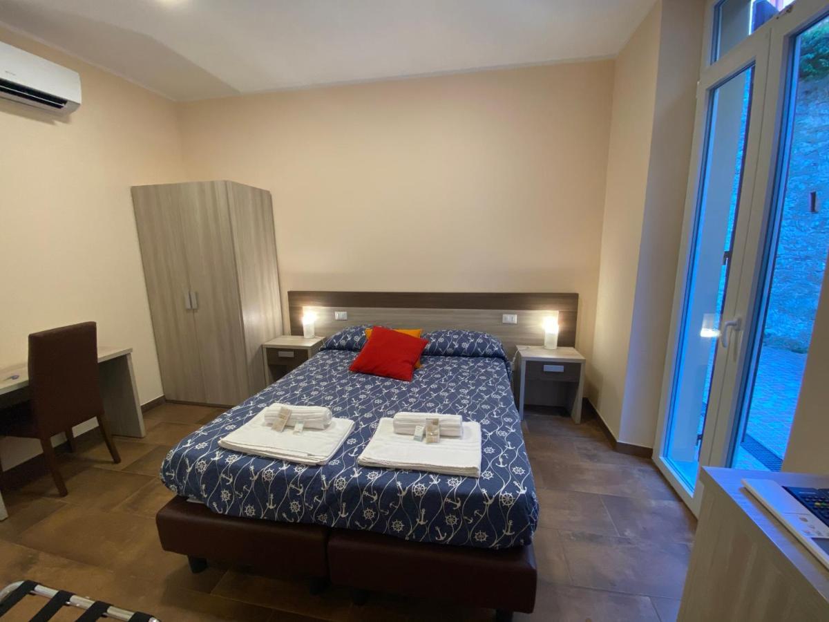 Hotel Good Night Moon La Spezia Zewnętrze zdjęcie