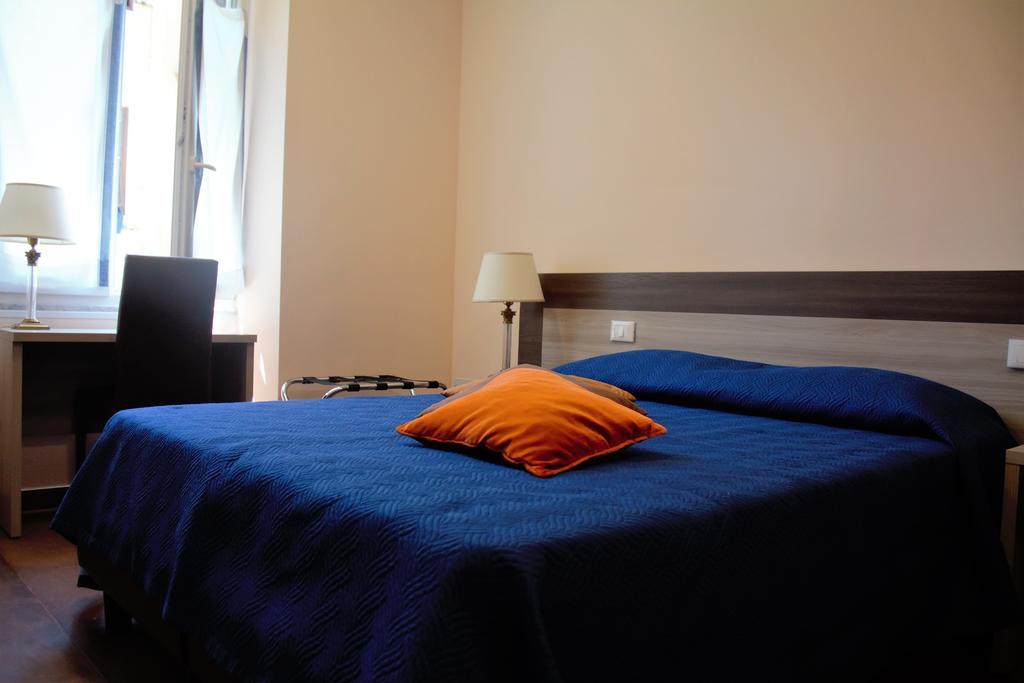 Hotel Good Night Moon La Spezia Zewnętrze zdjęcie